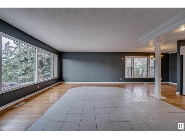 10315 75 St Nw, House detached with 4 bedrooms, 3 bathrooms and 5 parking in Edmonton AB | Image 7