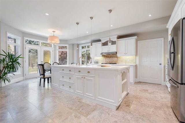 117 Perry Cres, House detached with 5 bedrooms, 4 bathrooms and 8 parking in Toronto ON | Image 37