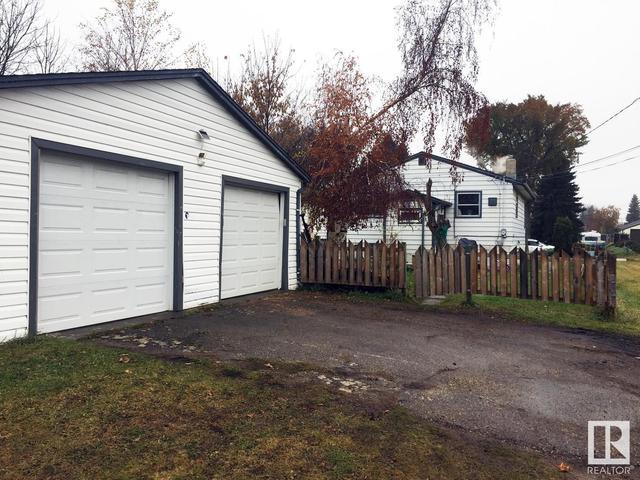 12349 128 St Nw, House detached with 4 bedrooms, 2 bathrooms and 4 parking in Edmonton AB | Image 15