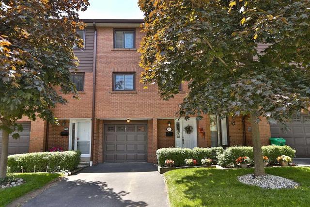 41 - 4230 Fieldgate Dr, Townhouse with 3 bedrooms, 3 bathrooms and 1 parking in Mississauga ON | Image 1