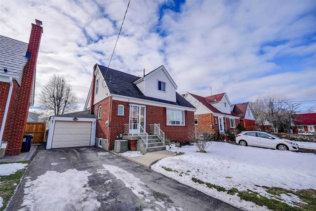 5 Boem Ave, House detached with 3 bedrooms, 3 bathrooms and 3 parking in Toronto ON | Image 12
