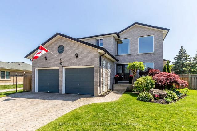 27 Carlos Crt, House detached with 3 bedrooms, 3 bathrooms and 5 parking in Cambridge ON | Image 9