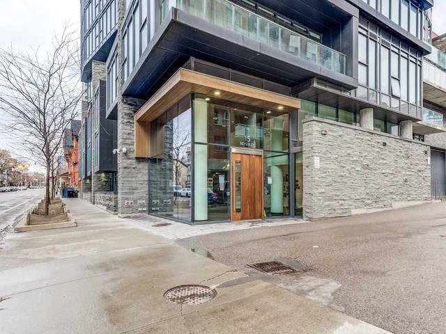 304 - 15 Beverley St, Condo with 2 bedrooms, 2 bathrooms and 1 parking in Toronto ON | Image 12