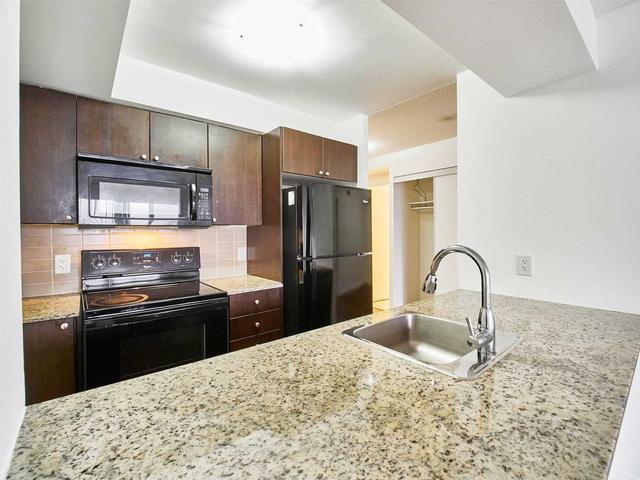 2909 - 151 Village Green Sq, Condo with 1 bedrooms, 1 bathrooms and 1 parking in Toronto ON | Image 2