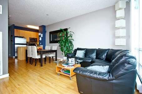 sph2 - 381 Front St W, Condo with 2 bedrooms, 2 bathrooms and 1 parking in Toronto ON | Image 4