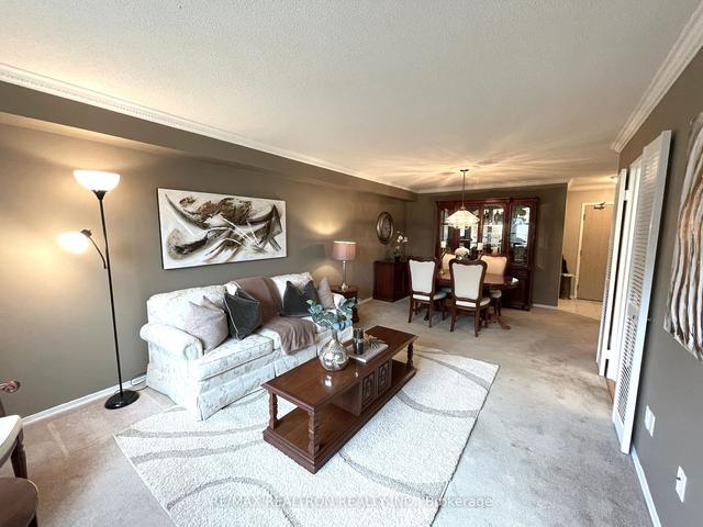 301 - 30 Harding Blvd, Condo with 2 bedrooms, 2 bathrooms and 1 parking in Richmond Hill ON | Image 23