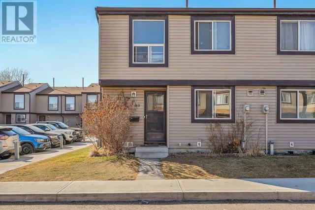 80, - 3029 Rundleson Road Ne, House attached with 3 bedrooms, 1 bathrooms and 1 parking in Calgary AB | Image 2