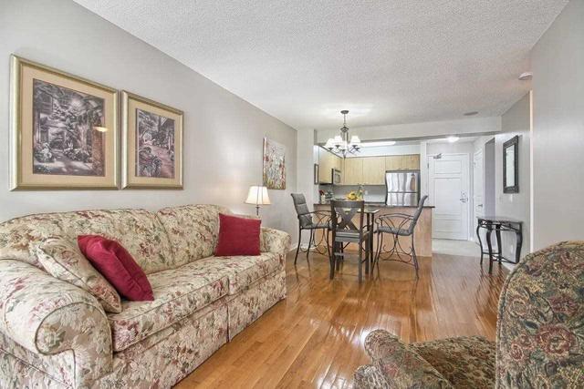 312 - 350 Red Maple Rd, Condo with 1 bedrooms, 1 bathrooms and 1 parking in Richmond Hill ON | Image 3