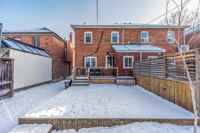 252 Melrose Ave, House semidetached with 3 bedrooms, 1 bathrooms and 4 parking in Toronto ON | Image 21
