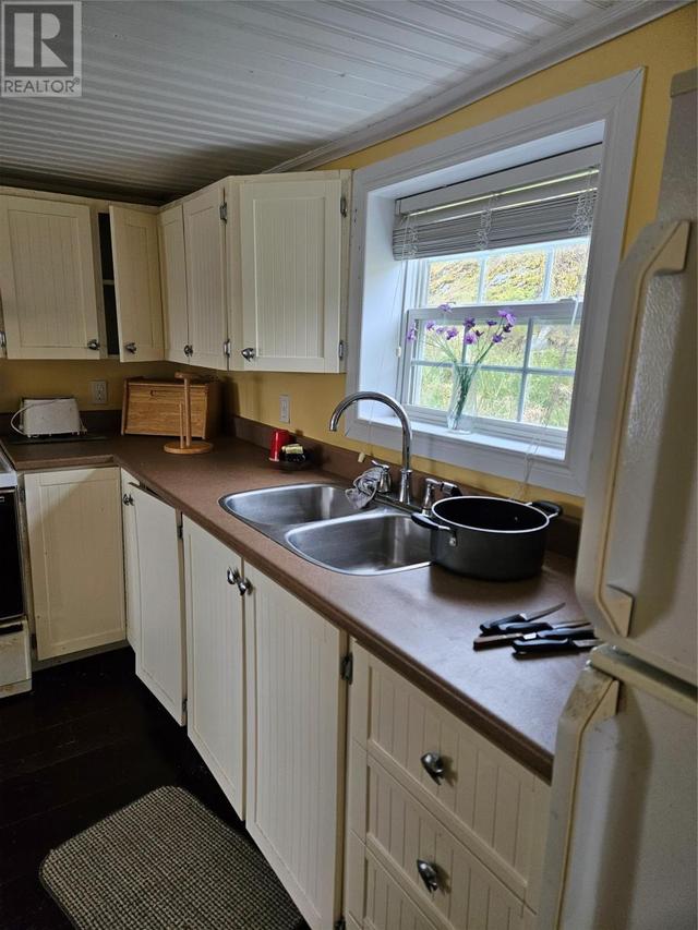 43 Burin Bay Crescent, House detached with 3 bedrooms, 1 bathrooms and null parking in Burin NL | Image 2