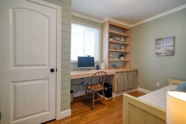 214 Allen St, House detached with 2 bedrooms, 2 bathrooms and 7 parking in Waterloo ON | Image 6