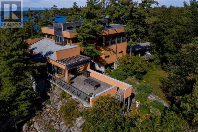 393&393 The Ridges Island, House detached with 6 bedrooms, 3 bathrooms and null parking in Georgian Bay ON | Image 1