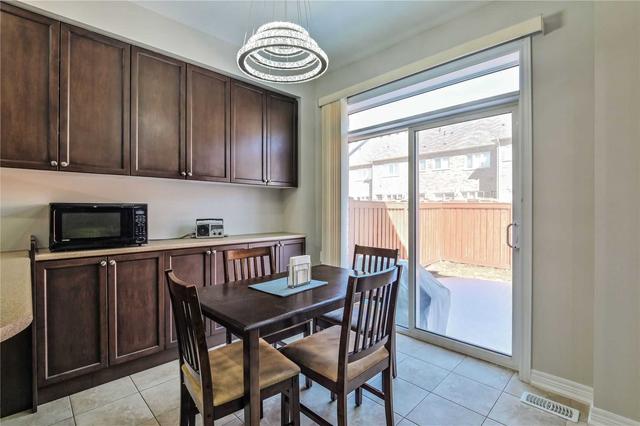103 Relton Circ, House detached with 4 bedrooms, 3 bathrooms and 3 parking in Brampton ON | Image 5