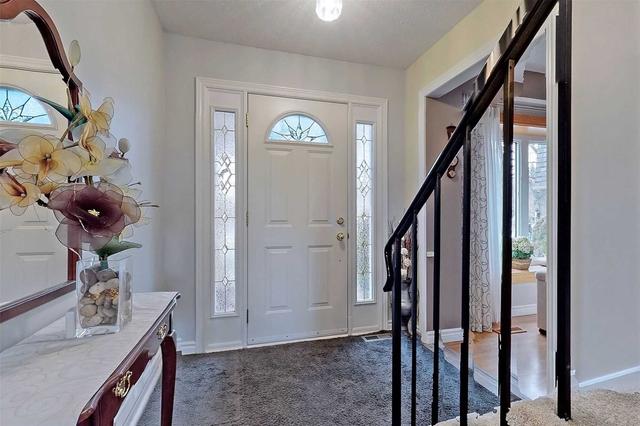 229 Centre St N, House detached with 4 bedrooms, 2 bathrooms and 4 parking in Brampton ON | Image 10