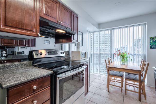 Lph11 - 20 Olive Ave, Condo with 2 bedrooms, 1 bathrooms and 1 parking in Toronto ON | Image 10