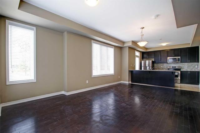 10 - 35 Heron Park Pl, Townhouse with 3 bedrooms, 3 bathrooms and 2 parking in Toronto ON | Image 7