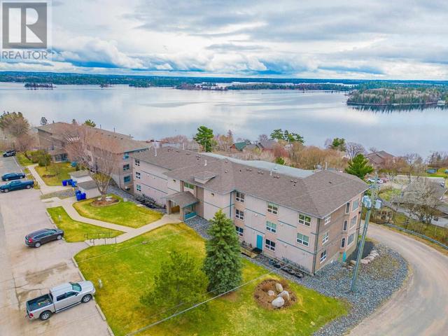 1350 Huron St, Condo with 2 bedrooms, 1 bathrooms and null parking in Kenora ON | Image 2