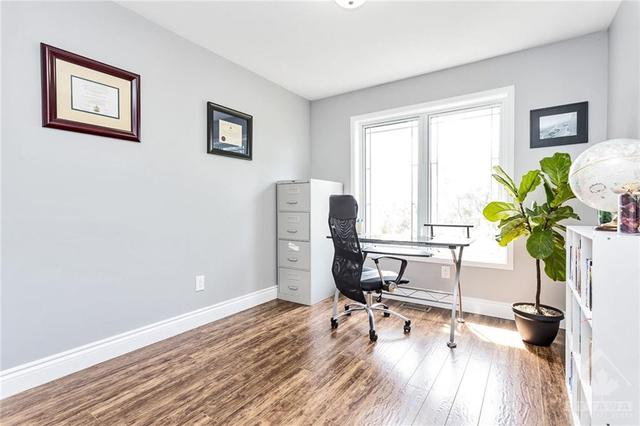 602 Louis Toscano Drive, Townhouse with 3 bedrooms, 3 bathrooms and 3 parking in Ottawa ON | Image 24