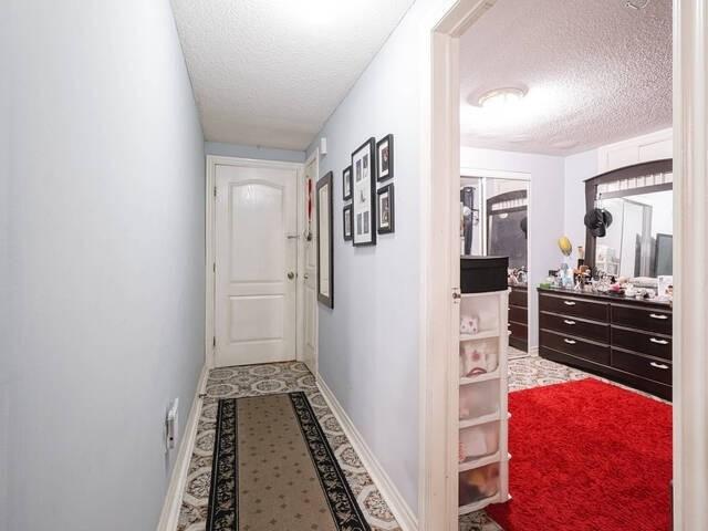 38 Radford Dr, House semidetached with 3 bedrooms, 3 bathrooms and 3 parking in Brampton ON | Image 11