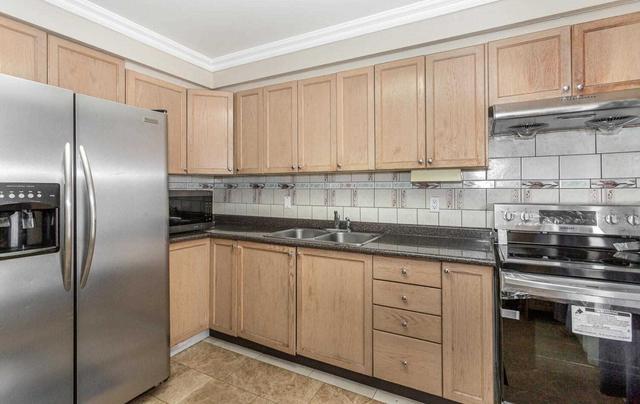 132 - 21 Livonia Pl, Townhouse with 4 bedrooms, 3 bathrooms and 2 parking in Toronto ON | Image 4