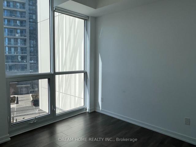 416 - 32 Forest Manor Rd, Condo with 2 bedrooms, 2 bathrooms and 1 parking in Toronto ON | Image 6