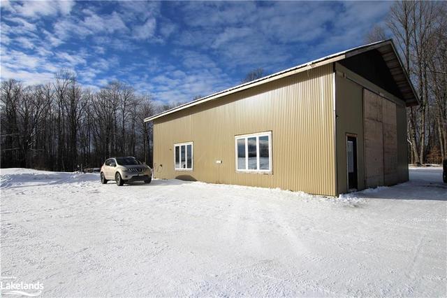 303 Clear Lake Road, House detached with 3 bedrooms, 1 bathrooms and null parking in Parry Sound, Unorganized, Centre Part ON | Image 45