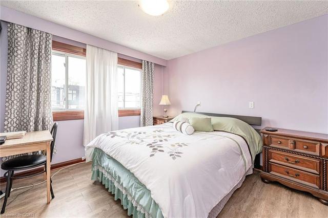 167 Kane Avenue, House semidetached with 4 bedrooms, 2 bathrooms and null parking in Toronto ON | Image 4