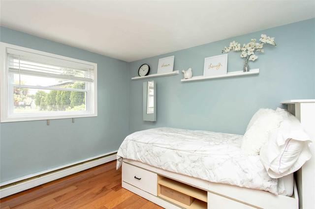 1044 Guildwood Blvd, House detached with 3 bedrooms, 2 bathrooms and 3 parking in London ON | Image 17