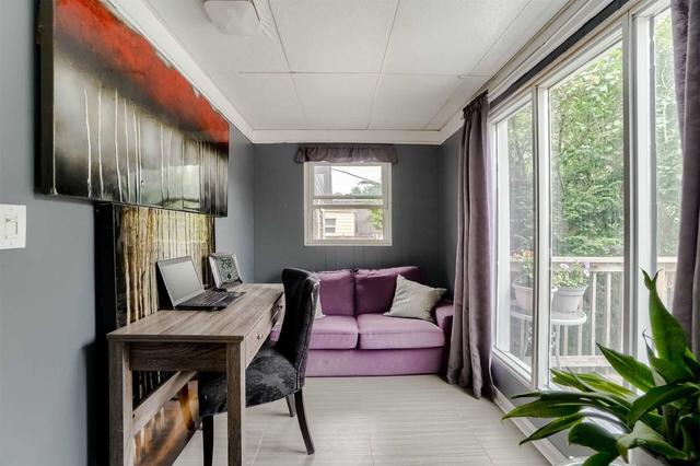 m8v3k5 - 69 Seventeenth St, House detached with 2 bedrooms, 2 bathrooms and 2 parking in Toronto ON | Image 3
