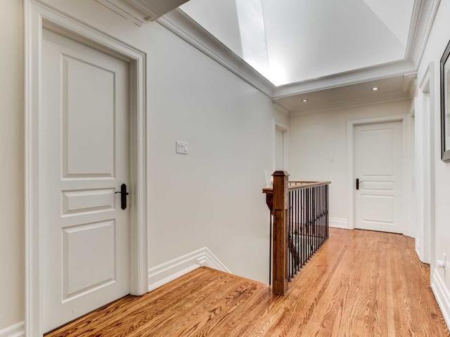 489 Blythwood Rd, House detached with 4 bedrooms, 5 bathrooms and 6 parking in Toronto ON | Image 4