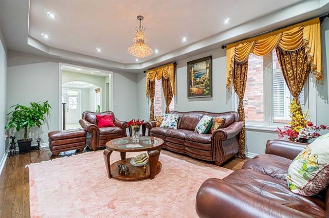 7292 Barbara Ann Crt, House detached with 5 bedrooms, 7 bathrooms and 6 parking in Mississauga ON | Image 32