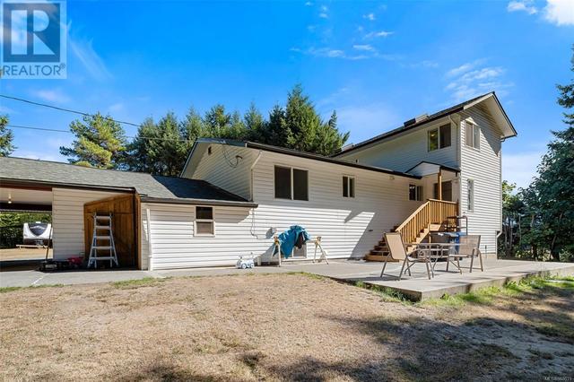 4250 Cowichan Lake Rd, House detached with 8 bedrooms, 2 bathrooms and 4 parking in Cowichan Valley E BC | Image 35