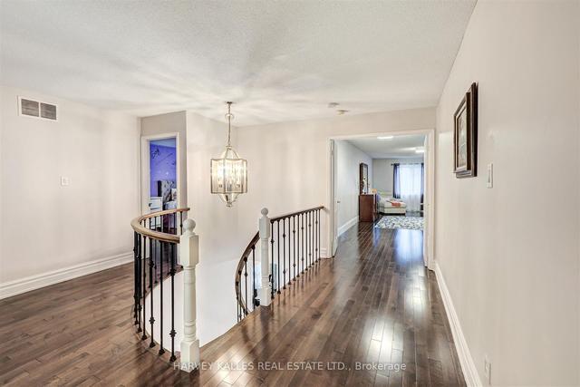 20 Timothy Crt, House detached with 4 bedrooms, 5 bathrooms and 6 parking in Toronto ON | Image 14