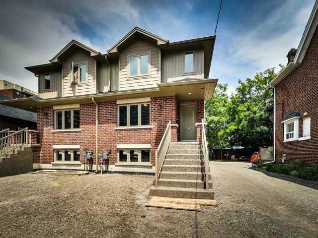 121 Young Street, House semidetached with 0 bedrooms, 0 bathrooms and 1 parking in Hamilton ON | Image 1