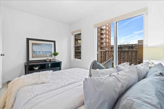 243 - 21 Ruttan St, Townhouse with 3 bedrooms, 2 bathrooms and 1 parking in Toronto ON | Image 17