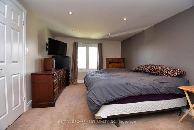 78 Broughton Ave, House detached with 3 bedrooms, 4 bathrooms and 5 parking in Hamilton ON | Image 18