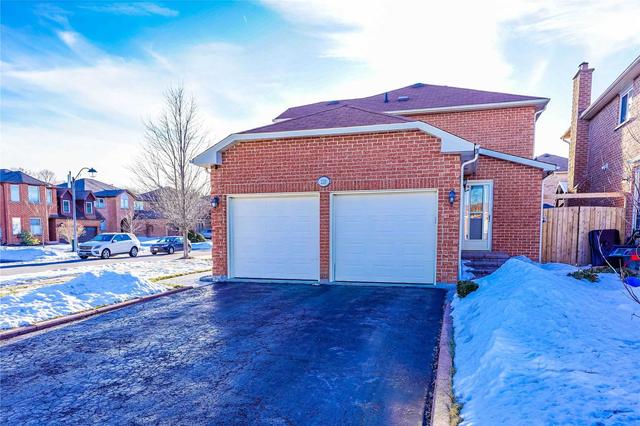 219 Hoover Dr, House detached with 4 bedrooms, 3 bathrooms and 4 parking in Pickering ON | Image 12