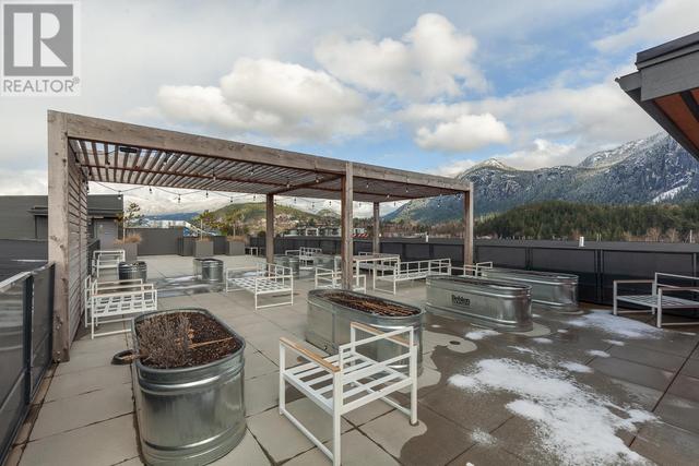 302 - 37762 Third Avenue, House attached with 2 bedrooms, 2 bathrooms and 1 parking in Squamish BC | Image 36