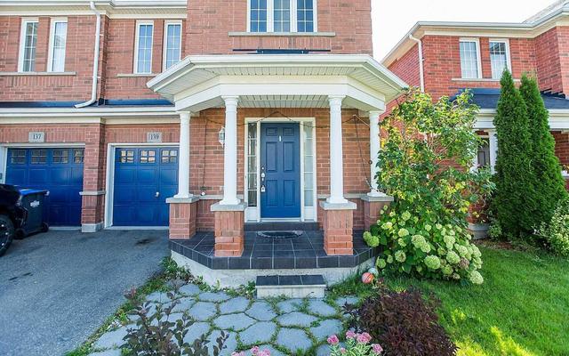 139 Sugarhill Dr, House semidetached with 4 bedrooms, 3 bathrooms and 2 parking in Brampton ON | Image 2