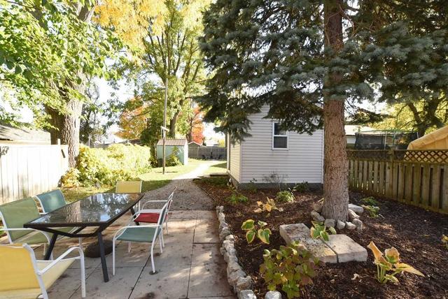 5 Esther St, House detached with 2 bedrooms, 1 bathrooms and 1 parking in Brantford ON | Image 18