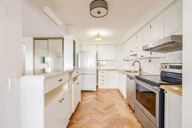 1907 - 375 King St N, Condo with 2 bedrooms, 1 bathrooms and 1 parking in Waterloo ON | Image 5