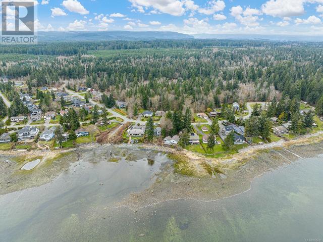 224 Spindrift Rd, House detached with 2 bedrooms, 3 bathrooms and 6 parking in Comox Valley A BC | Image 53