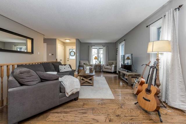 1 Boyd Cres, House detached with 3 bedrooms, 2 bathrooms and 8 parking in Oro Medonte ON | Image 25