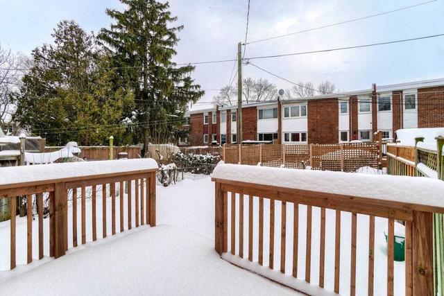2437 Maryvale Crt, House attached with 3 bedrooms, 4 bathrooms and 3 parking in Burlington ON | Image 32