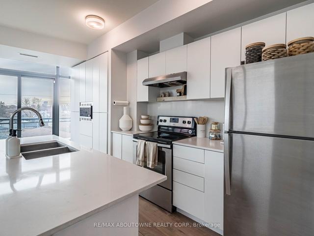 408 - 2522 Keele St, Condo with 2 bedrooms, 2 bathrooms and 1 parking in Toronto ON | Image 7