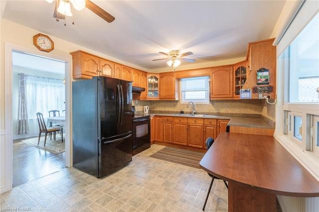 6085 Dorchester Road, House detached with 3 bedrooms, 1 bathrooms and 4 parking in Niagara Falls ON | Image 11