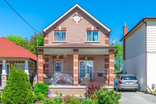 79 Greendale Ave, House detached with 3 bedrooms, 2 bathrooms and 4 parking in Toronto ON | Image 2