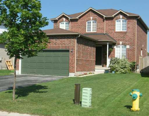 79 Girdwood Dr, House detached with 3 bedrooms, 3 bathrooms and null parking in Barrie ON | Image 1
