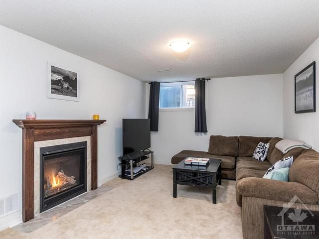 129 Overberg Way, Townhouse with 3 bedrooms, 3 bathrooms and 2 parking in Ottawa ON | Image 26