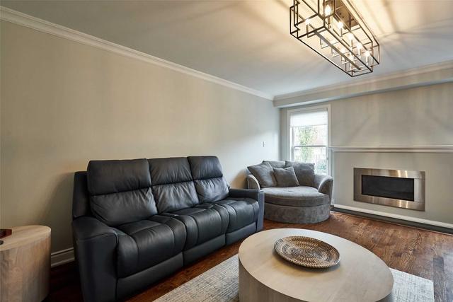 146 Kearney Dr, House detached with 4 bedrooms, 4 bathrooms and 4 parking in Ajax ON | Image 3
